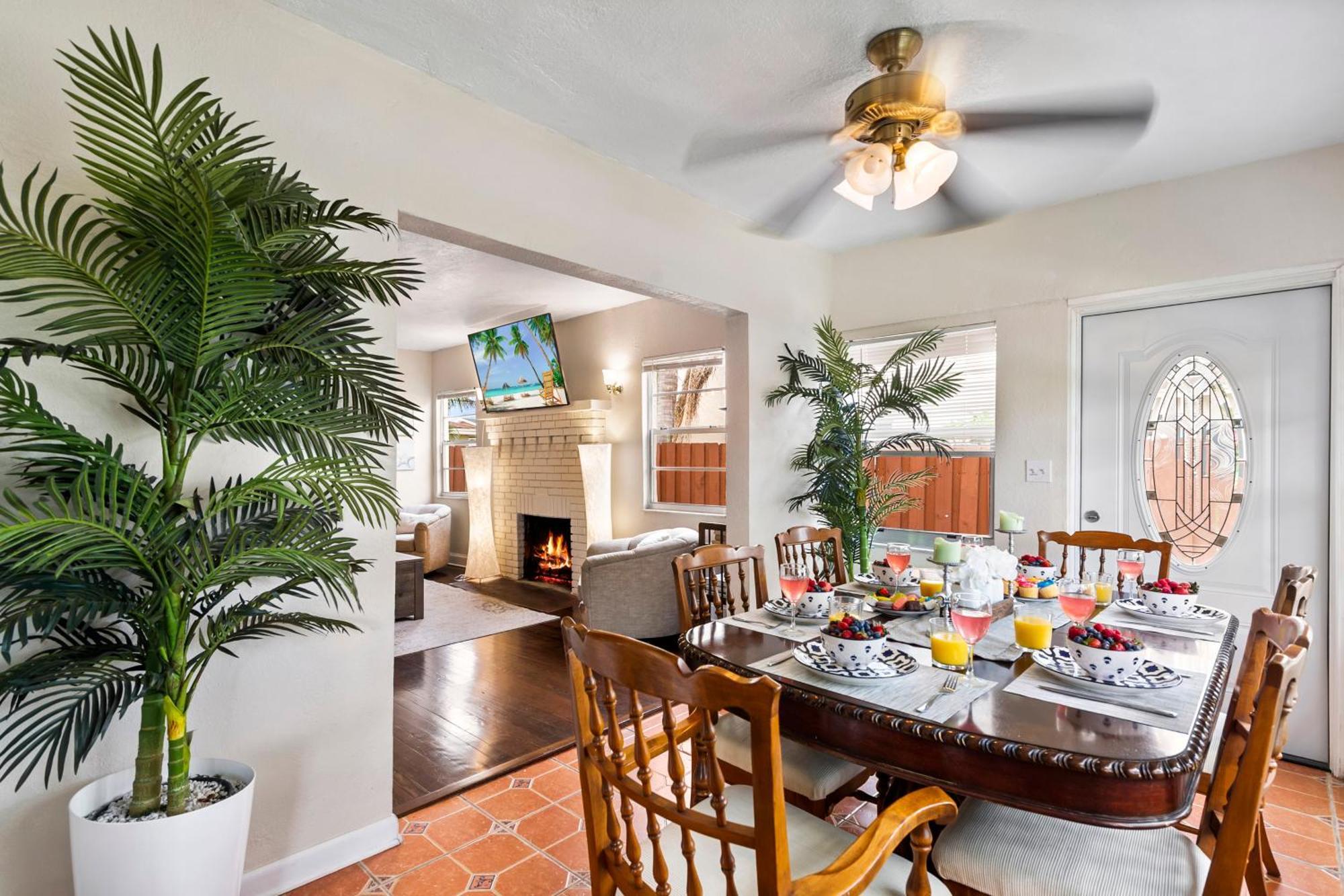 Chic Downtown Vacation Home And Guest Home West Palm Beach Exterior foto